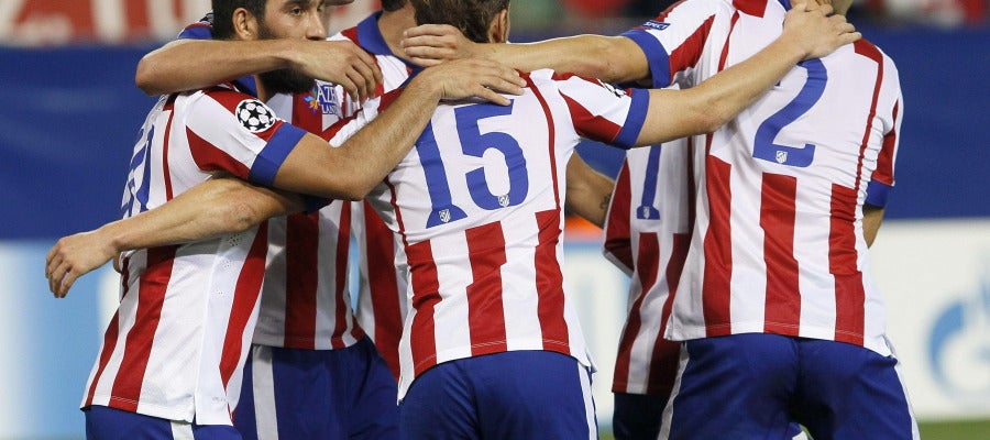 Los jugadores del Atlético celebran el gol de Arda Los jugadores del Atlético celebran el gol de Arda