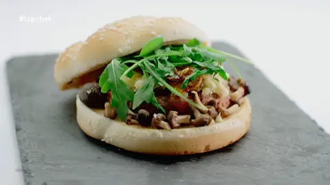 Hamburguesa oriental con queso de cabra Hamburguesa oriental con queso de cabra