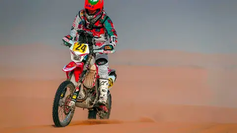SOLOMOTO - Laia Sanz, primera mujer en ganar una etapa en un raid de motos SOLOMOTO - Laia Sanz, primera mujer en ganar una etapa en un raid de motos