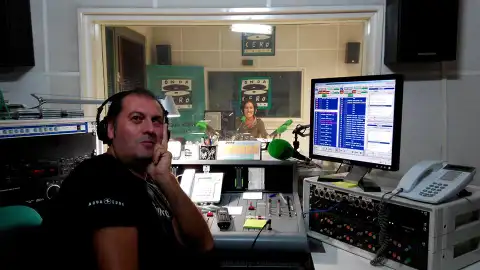 ¿Qué música escuchamos en #A45Revoluciones con José Luis San Julián y Teresa Díez? ¿Qué música escuchamos en #A45Revoluciones con José Luis San Julián y Teresa Díez?