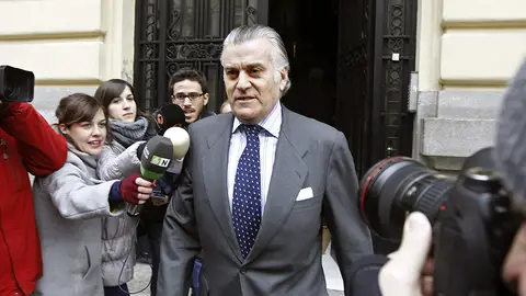 El juez Ruz ordena el bloqueo de una nueva cuenta relacionada con Bárcenas en Bermudas El juez Ruz ordena el bloqueo de una nueva cuenta relacionada con Bárcenas en Bermudas