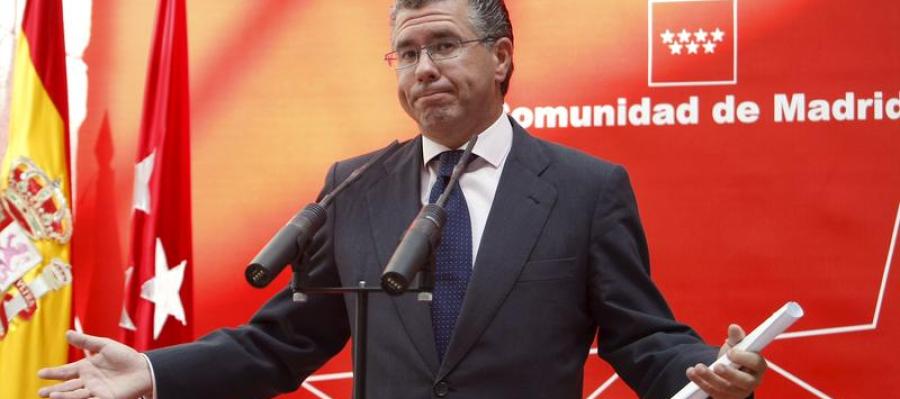 La Guardia Civil detiene a Francisco Granados en una redada anticorrupción La Guardia Civil detiene a Francisco Granados en una redada anticorrupción