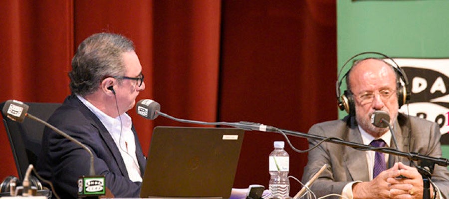 Carlos Herrera con Javier León de la Riva Carlos Herrera con Javier León de la Riva