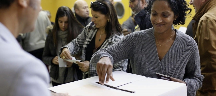 El proceso de votación del 9N se ralentiza al no existir un censo El proceso de votación del 9N se ralentiza al no existir un censo