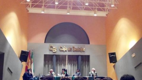 caja badajoz 6 nov