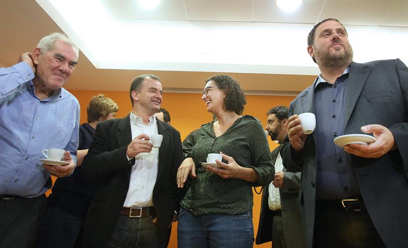 ERC y Democràcia y Libertad tendrán grupo propio en el Congreso ERC y Democràcia y Libertad tendrán grupo propio en el Congreso