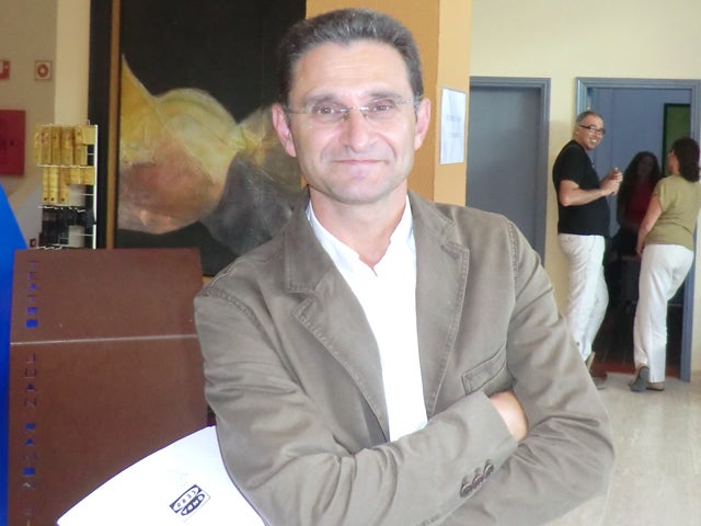 Pedro Amorós, parapsicólogo: “Es probable que estemos en contacto con otras realidades de otras dimensiones” Pedro Amorós, parapsicólogo: “Es probable que estemos en contacto con otras realidades de otras dimensiones”