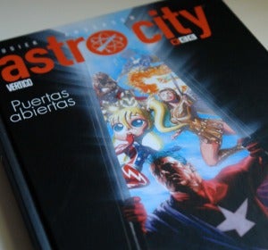 Astro City. Portada Astro City. Portada