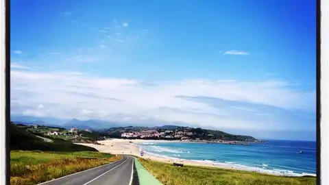 @GuiaenCantabria nos manda esta foto de San Vicente de la Barquera desde Gerra @GuiaenCantabria nos manda esta foto de San Vicente de la Barquera desde Gerra