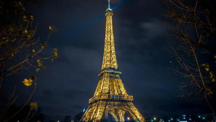 Paris Paris