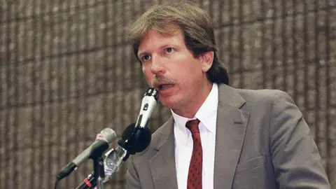 Gary Webb, asesinado por saber demasiado Gary Webb, asesinado por saber demasiado