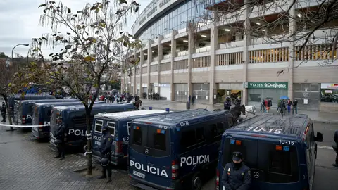 Dispositivo especial de seguridad en el Vicente Calderón Dispositivo especial de seguridad en el Vicente Calderón