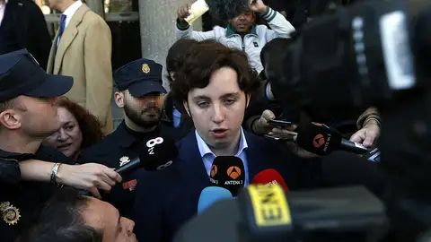 Francisco Nicolás Gómez Iglesias, conocido como el "pequeño Nicolás" Francisco Nicolás Gómez Iglesias, conocido como el "pequeño Nicolás"