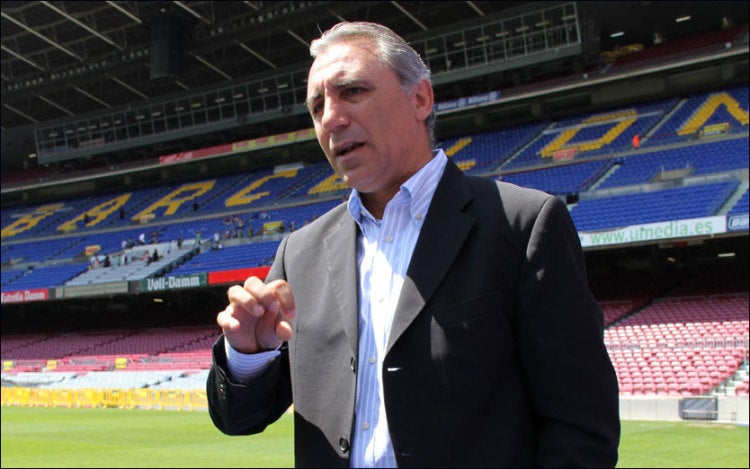 Stoichkov: “Quien dude de que mañana gana el Barça, que no venga” Stoichkov: “Quien dude de que mañana gana el Barça, que no venga”
