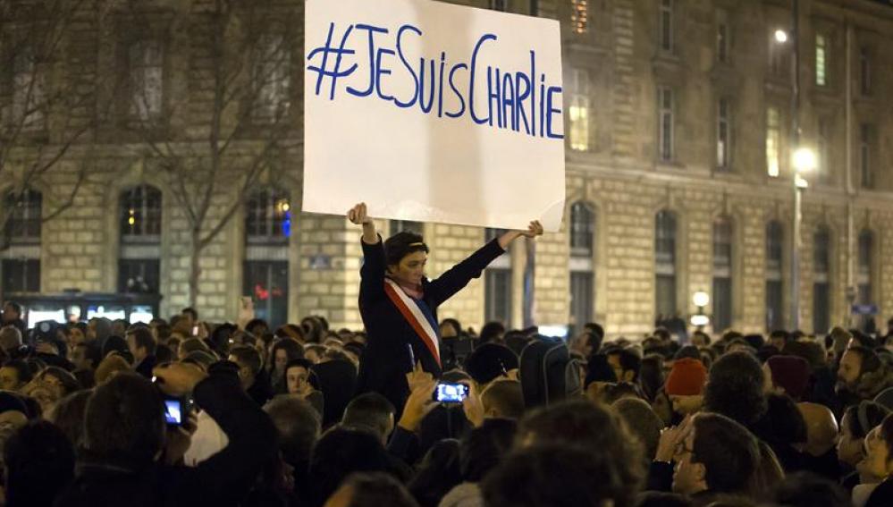 Protesta en Francia por los atentados contra 'Charlie Hebdo'