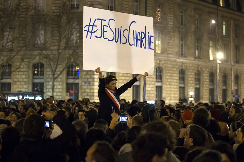 Detenidos diez sospechosos de proveer armas para el atentado de Charlie Hebdo en París Detenidos diez sospechosos de proveer armas para el atentado de Charlie Hebdo en París