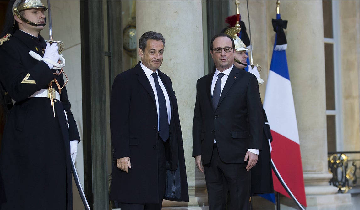 Sarkozy pide a Hollande "modificaciones drásticas" en política de seguridad Sarkozy pide a Hollande "modificaciones drásticas" en política de seguridad