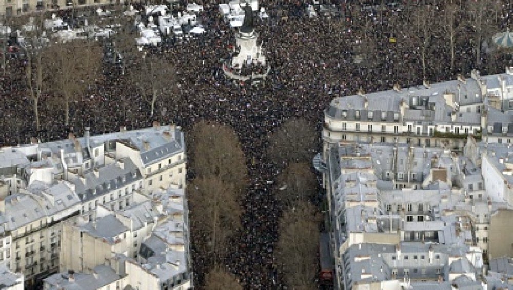 El centro de París congestionado durante la marcha