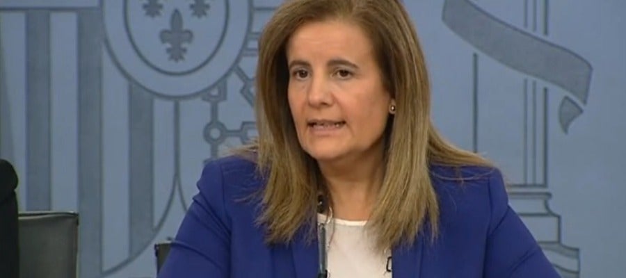 Fátima Báñez en rueda de prensa Fátima Báñez en rueda de prensa