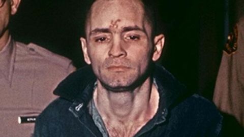 1) Charles Manson orden&oacute; los crimenes de su secta 'la familia' en 1969 en California