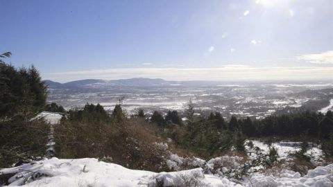  La Comunidad de Madrid ha amanecido cubierta por la nieve 