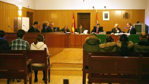 Juicio por tráfico de drogas contra Salvador Romero Larralde y cinco miembros más del clan de los 'Monchines' Juicio por tráfico de drogas contra Salvador Romero Larralde y cinco miembros más del clan de los 'Monchines'