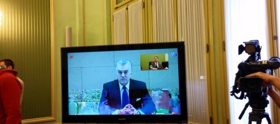 Luis Bárcenas declara en la comisión de investigación de Son Espases. Luis Bárcenas declara en la comisión de investigación de Son Espases.