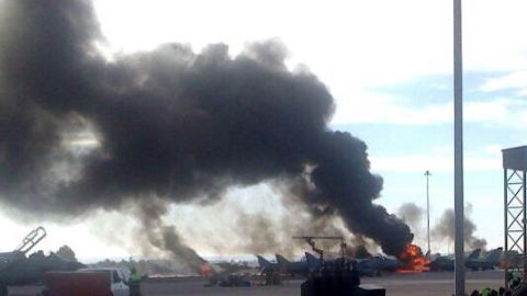 Al menos dos muertos al estrellarse un avi&oacute;n en Albacete