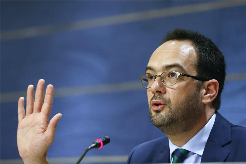 Antonio Hernando: "El discurso de Rajoy no se corresponde con la realidad" Antonio Hernando: "El discurso de Rajoy no se corresponde con la realidad"