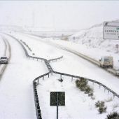 El temporal de nieve mantiene cortada la A-67 entre Cantabria y Palencia