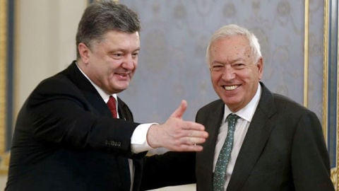 Margallo con el presidente de Ucrania
