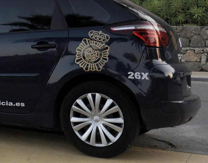 Detenido un hombre por destrozar los motores de la moto y el coche de su vecino Detenido un hombre por destrozar los motores de la moto y el coche de su vecino