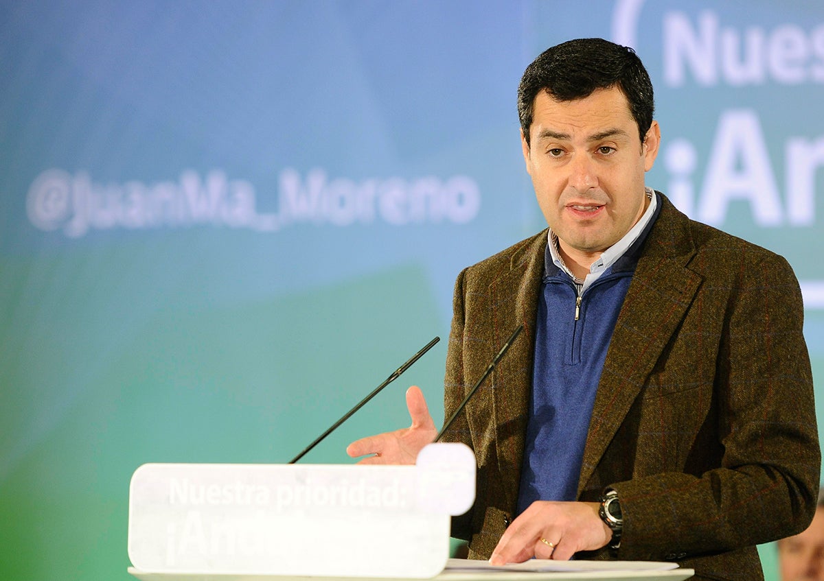 Juanma Moreno: "Díaz se echaría en brazos de otras formaciones para apartar al PP de las instituciones" Juanma Moreno: "Díaz se echaría en brazos de otras formaciones para apartar al PP de las instituciones"