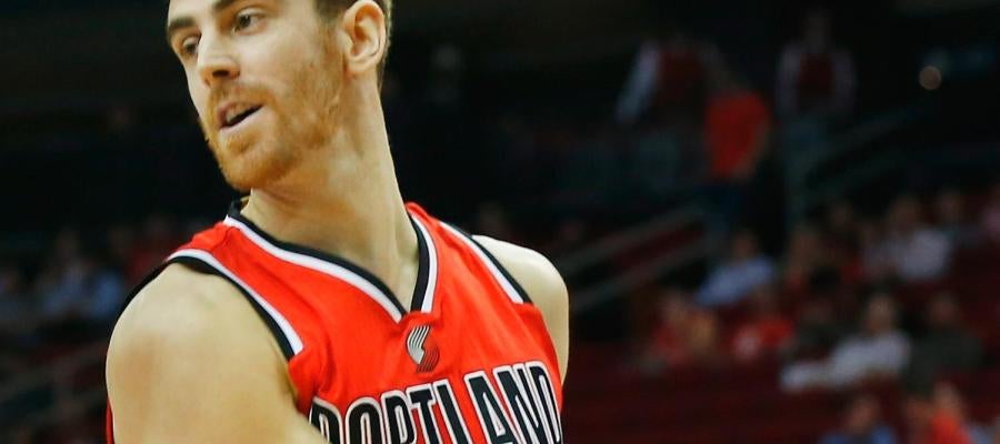 Víctor Claver, en un partido con los Trail Blazers de Portland Víctor Claver, en un partido con los Trail Blazers de Portland