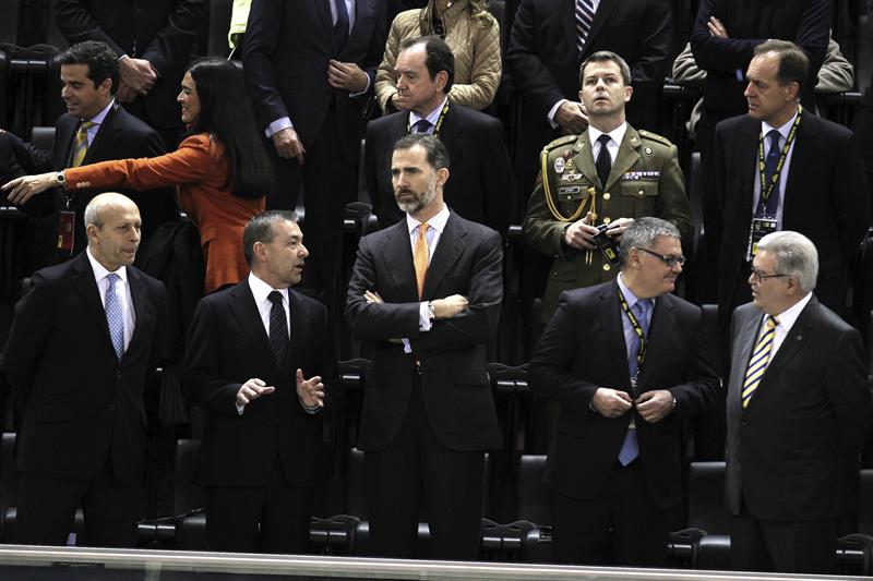 Tertulia: ¿Es justa la sanción la pitada al Rey y al himno? Tertulia: ¿Es justa la sanción la pitada al Rey y al himno?