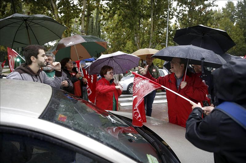 El Sindicato de Estudiantes habla de "éxito" en la huelga contra el 3+2 y el Ministerio de seguimiento "muy minoritario" El Sindicato de Estudiantes habla de "éxito" en la huelga contra el 3+2 y el Ministerio de seguimiento "muy minoritario"