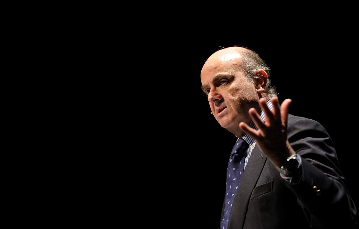 De Guindos admite que el Eurogrupo mira alternativas por si no hay acuerdo con Grecia De Guindos admite que el Eurogrupo mira alternativas por si no hay acuerdo con Grecia