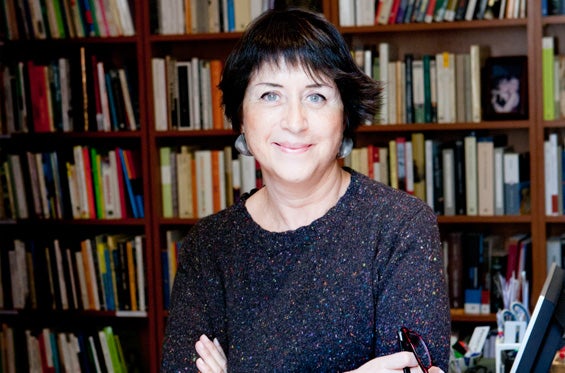 Gemma Lienas: "El anonimato es uno de los peligros más terribles de internet" Gemma Lienas: "El anonimato es uno de los peligros más terribles de internet"