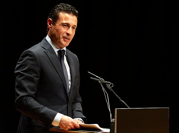 Salvo, Rufete y Ayala abandonarán este miércoles el Valencia Salvo, Rufete y Ayala abandonarán este miércoles el Valencia