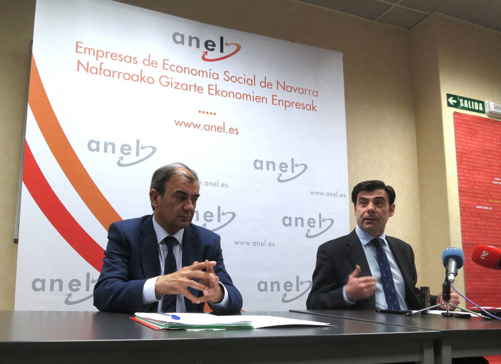 Pamplona en la Onda. Las empresas de economía social crearon 2 de cada 3 empleos privados en el segundo semestre de 2014 en Navarra. ANEL ha presentado hoy su balance anual. Pamplona en la Onda. Las empresas de economía social crearon 2 de cada 3 empleos privados en el segundo semestre de 2014 en Navarra. ANEL ha presentado hoy su balance anual.