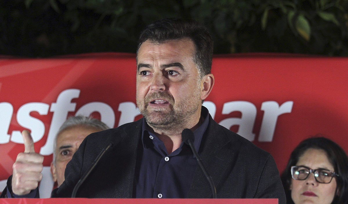 Antonio Maíllo: “Adelante Andalucía va a ser excluida de la Mesa, porque PP y Ciudadanos van a votar a Vox” Antonio Maíllo: “Adelante Andalucía va a ser excluida de la Mesa, porque PP y Ciudadanos van a votar a Vox”