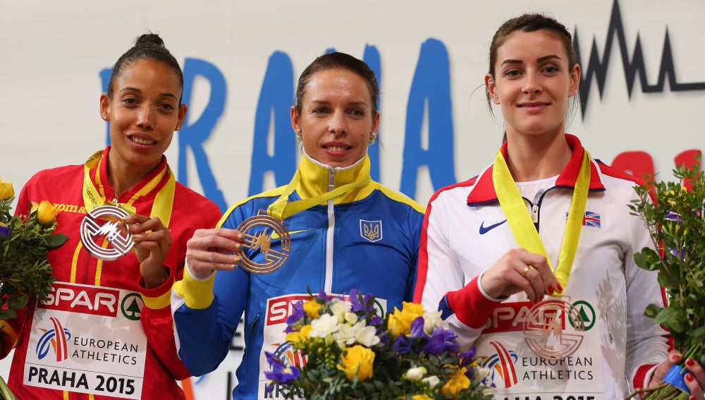 Indira Terrero medalla de plata en los europeos en pista cubierta de Praga