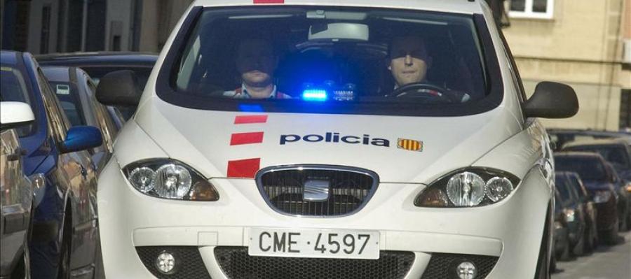 Un coche de los Mossos d'Esquadra. Un coche de los Mossos d'Esquadra.