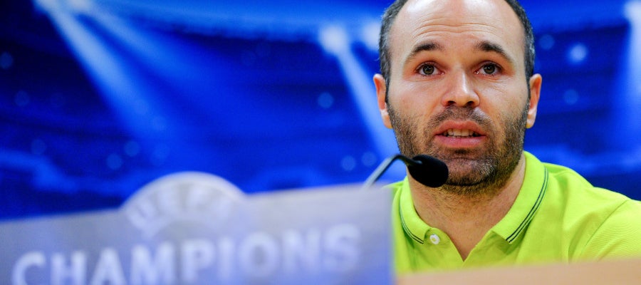 Andrés Iniesta en rueda de prensa Andrés Iniesta en rueda de prensa