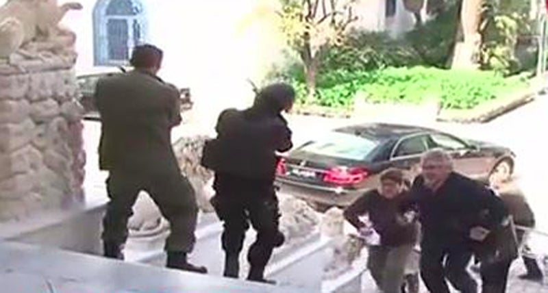 Al menos 19 muertos en el intento de asalto al Parlamento de Túnez Al menos 19 muertos en el intento de asalto al Parlamento de Túnez