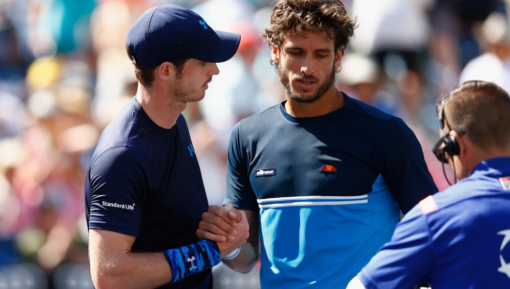 Andy Murray y Feliciano López se saludan tras el partido en Indian Wells