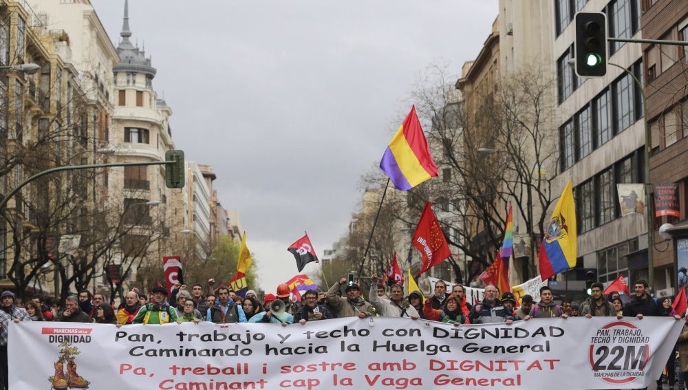 La 'Marcha de la Dignidad' concentra a miles de personas en las calles de Madrid 