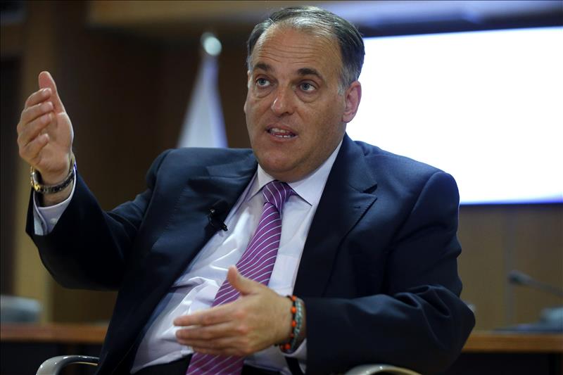 Tebas sobre Lim: "En el fútbol español hay un poco de xenofobia con el propietario que viene de fuera" Tebas sobre Lim: "En el fútbol español hay un poco de xenofobia con el propietario que viene de fuera"