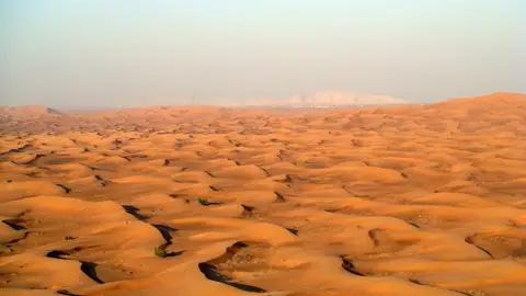 Carrie Bradshaw y el resto de chicas de ‘Sexo en Nueva York’ visitaron los desiertos cercanos a Abu Dhabi en la segunda película Carrie Bradshaw y el resto de chicas de ‘Sexo en Nueva York’ visitaron los desiertos cercanos a Abu Dhabi en la segunda película