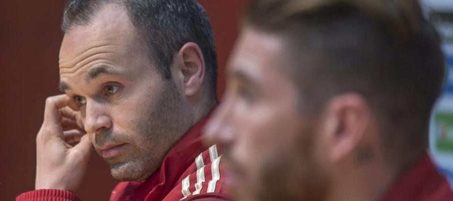 Andrés Iniesta en rueda de prensa Andrés Iniesta en rueda de prensa